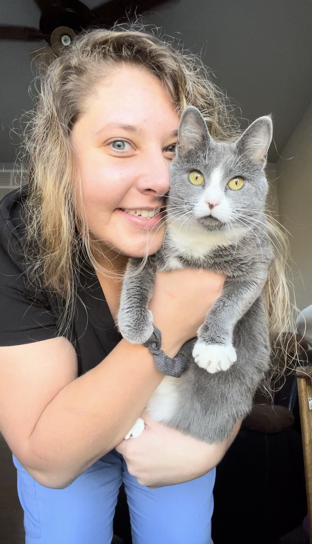 Dr Hannah Guenther holding cat